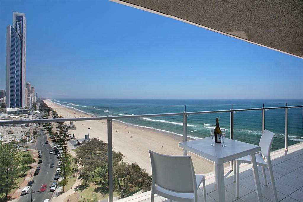 One The Esplanade Apartments On Surfers Paradise Голд-Кост Экстерьер фото
