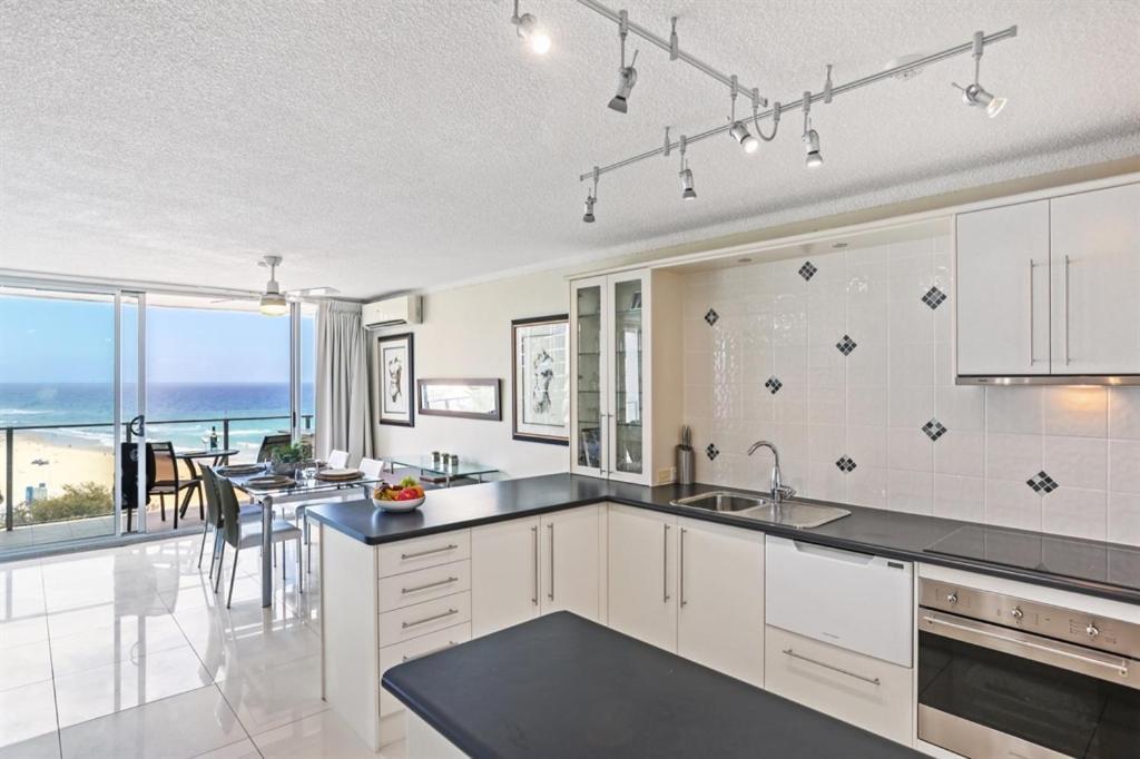 One The Esplanade Apartments On Surfers Paradise Голд-Кост Экстерьер фото