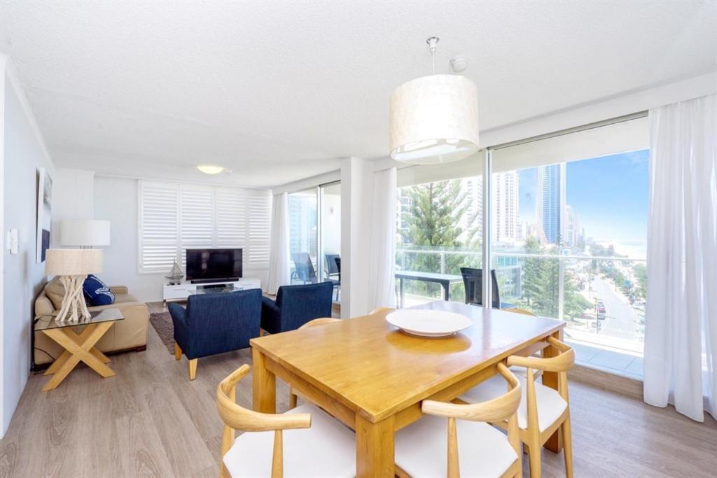 One The Esplanade Apartments On Surfers Paradise Голд-Кост Экстерьер фото