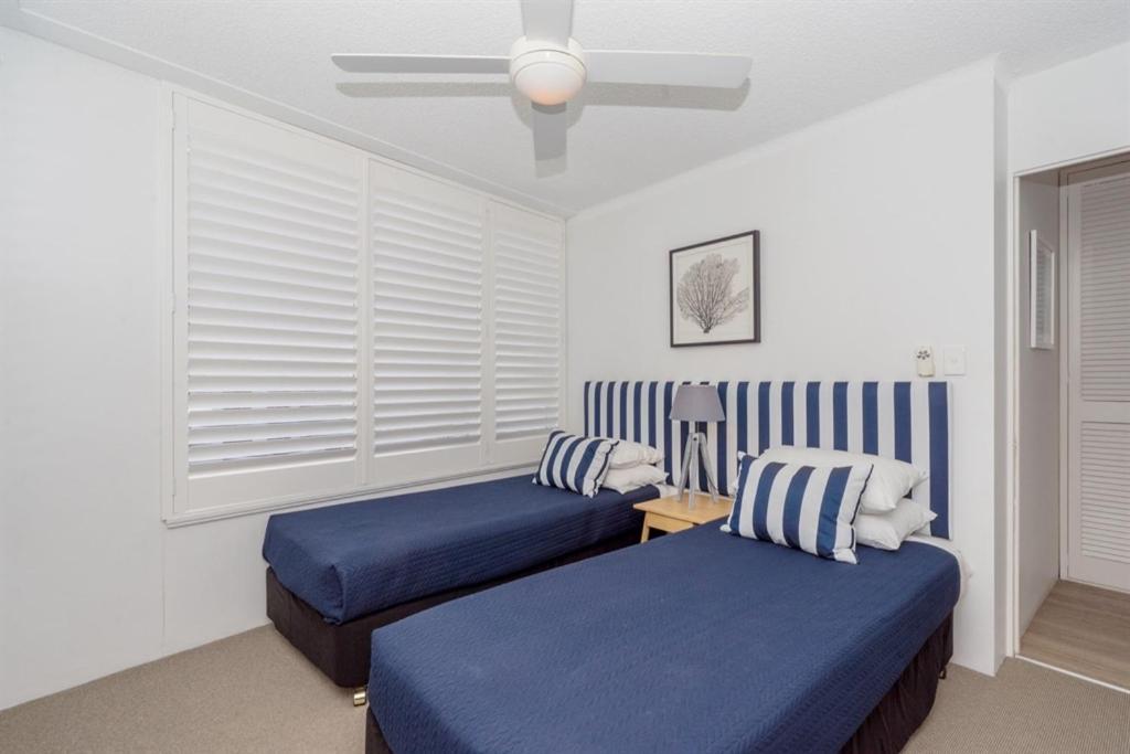One The Esplanade Apartments On Surfers Paradise Голд-Кост Экстерьер фото