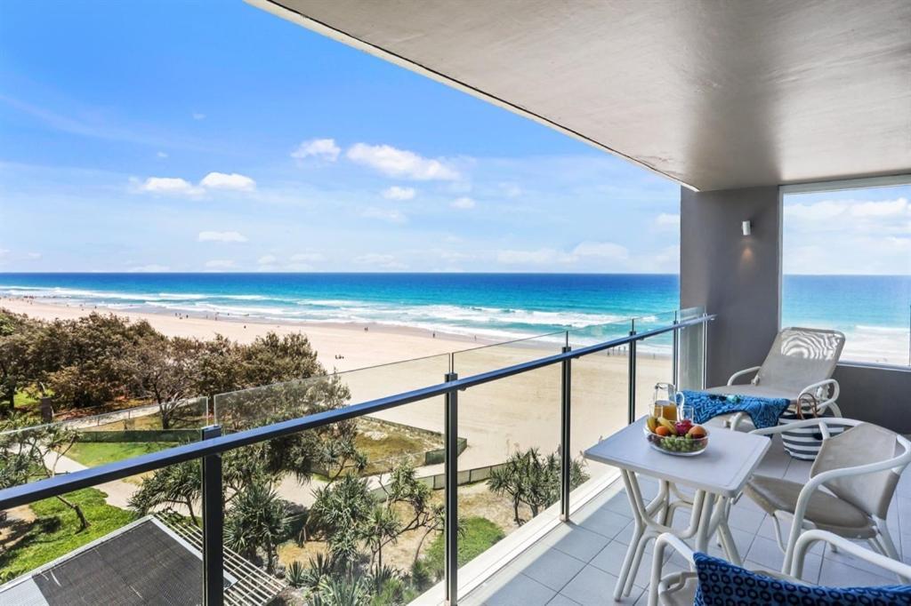 One The Esplanade Apartments On Surfers Paradise Голд-Кост Экстерьер фото