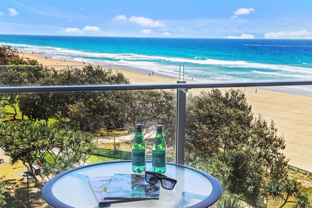 One The Esplanade Apartments On Surfers Paradise Голд-Кост Экстерьер фото