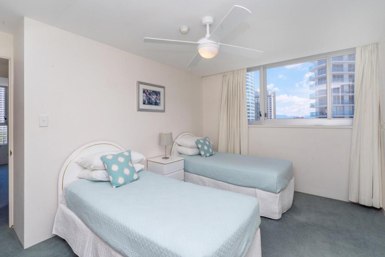 One The Esplanade Apartments On Surfers Paradise Голд-Кост Экстерьер фото