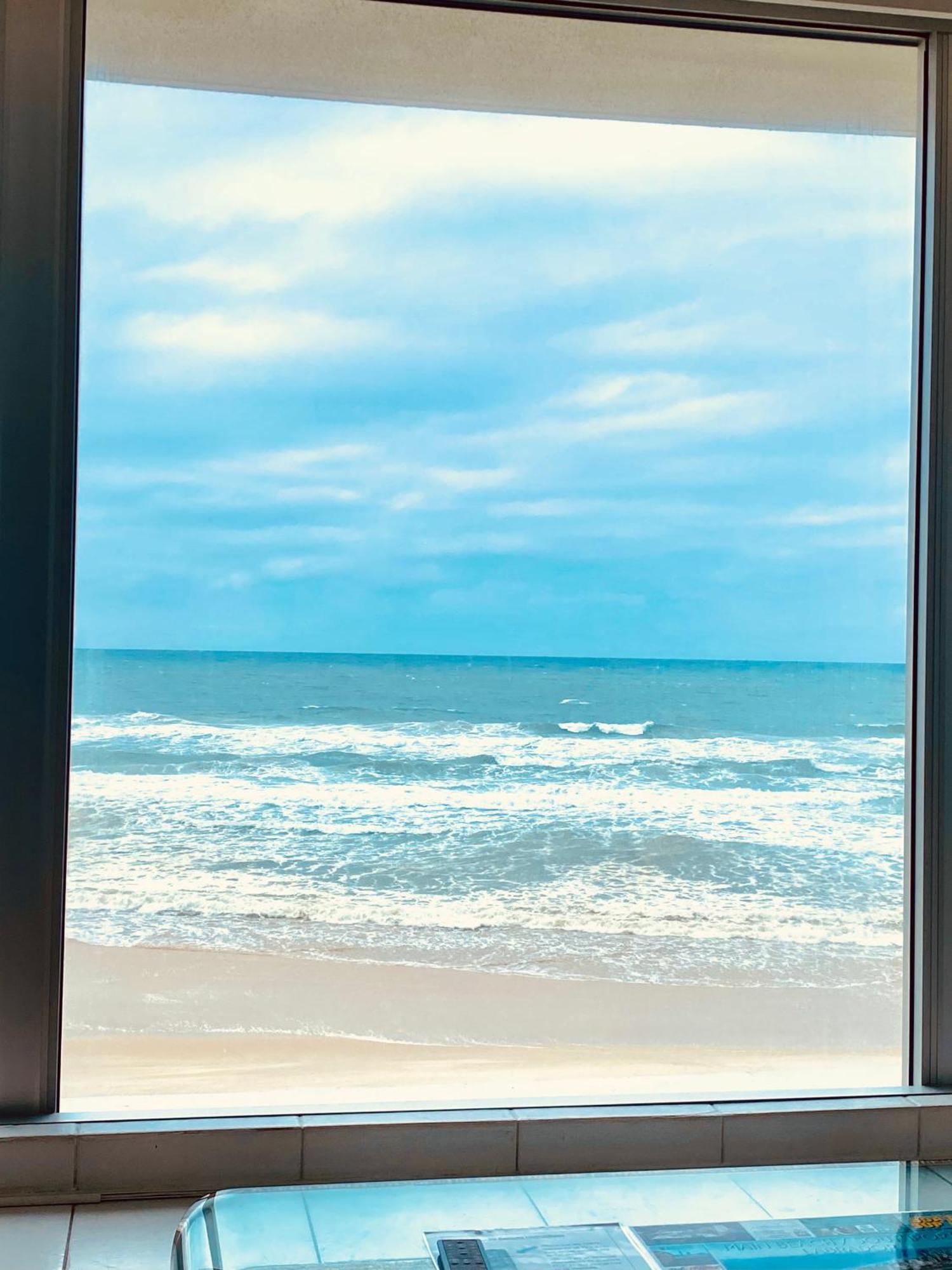 One The Esplanade Apartments On Surfers Paradise Голд-Кост Экстерьер фото