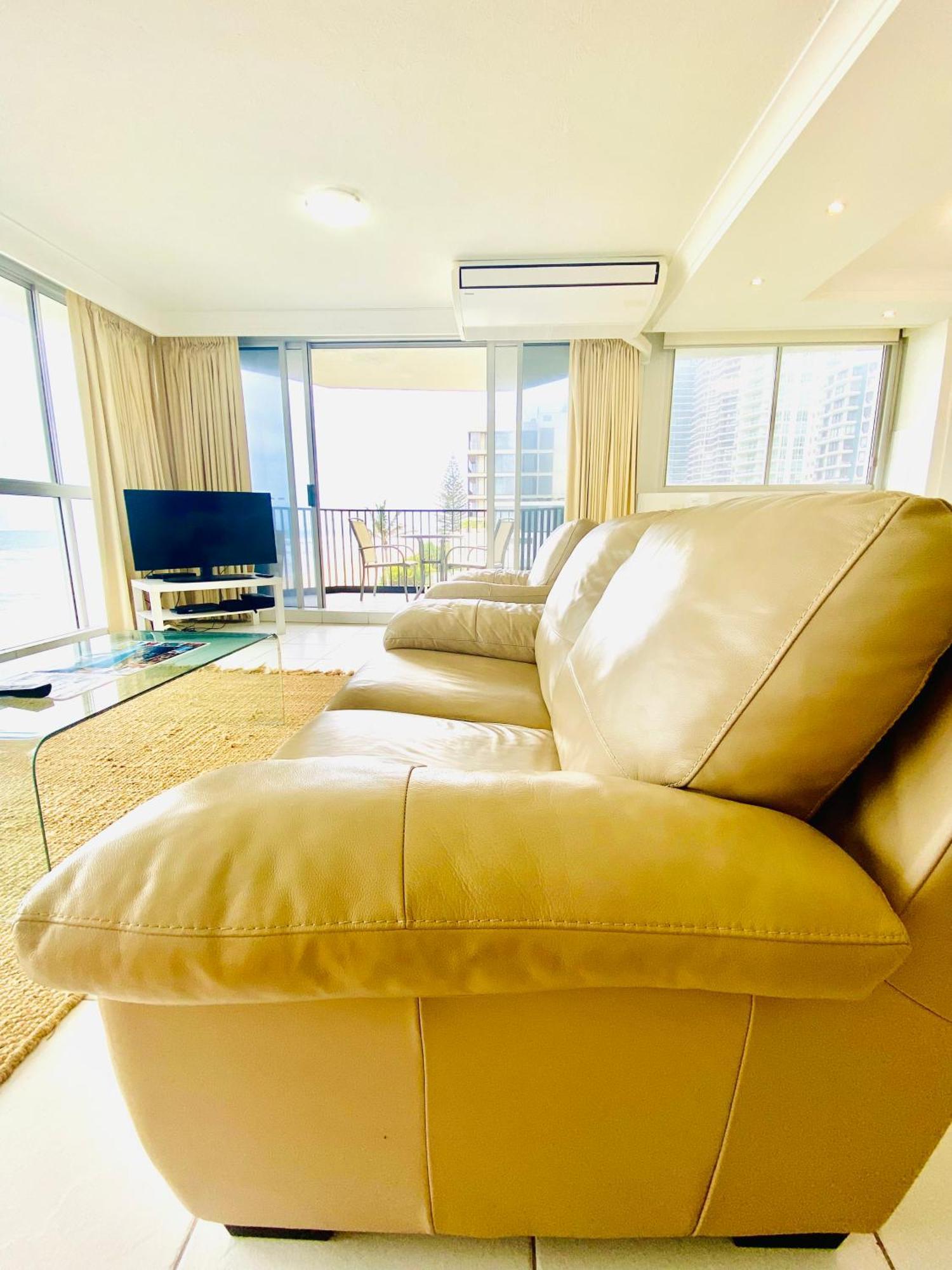 One The Esplanade Apartments On Surfers Paradise Голд-Кост Экстерьер фото